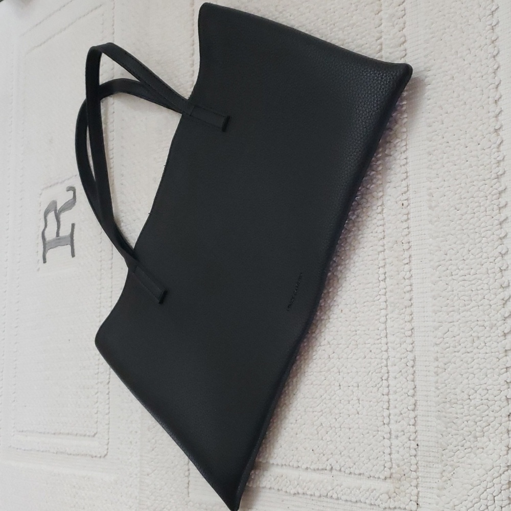 VINCE CAMUTO BLACK/ GRAY TOTE